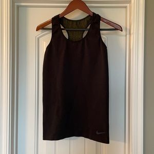 Nike dri-fit tank with perforated back details